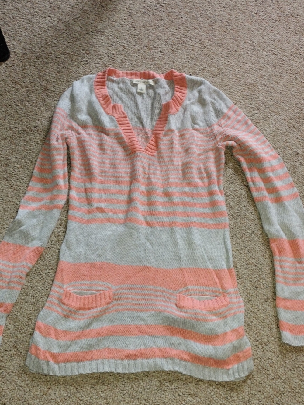 Banana Republic Striped V-Neck Long Sleeve Sweater in Coral and Light Gray